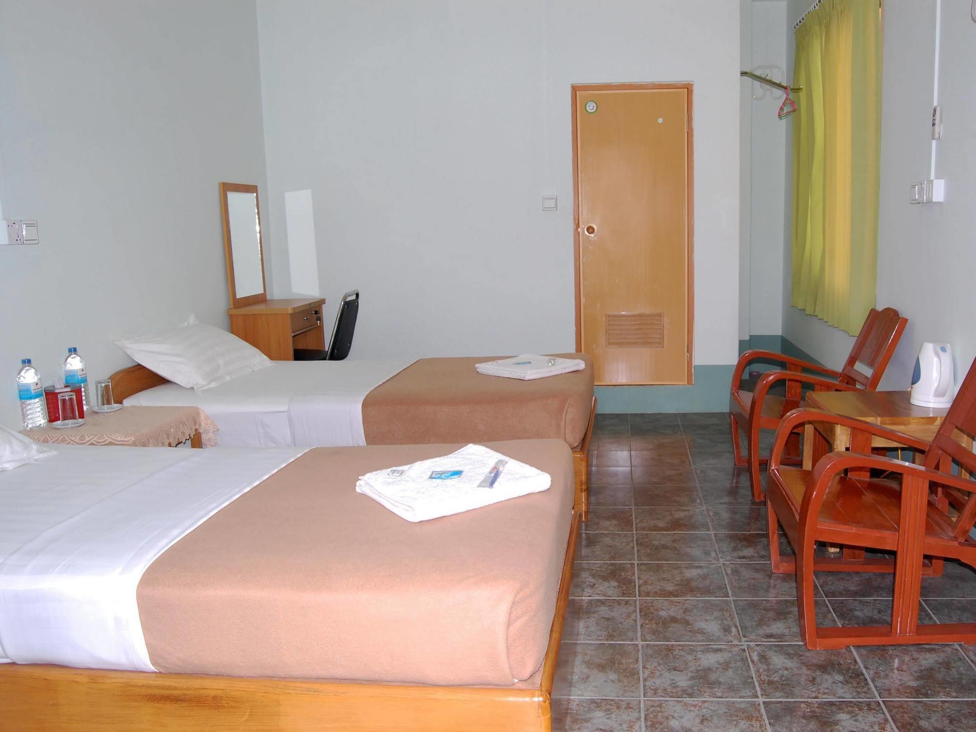 Hotel Lily The Home Thibaw Extérieur photo